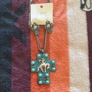 DaVinci Turquoise and silver Cross Necklace Set